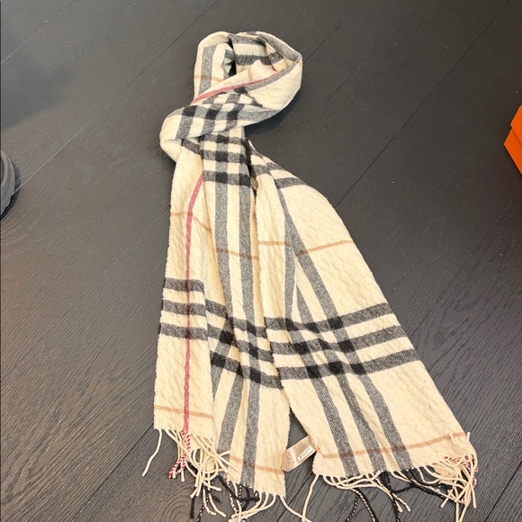 Burberry Plaid Fringe Scarf - Picture 4 of 5